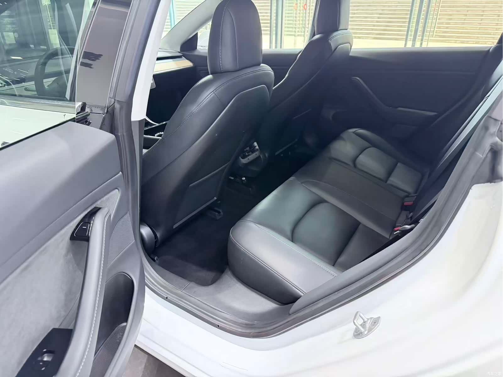 Tesla Model 3, 2019 6