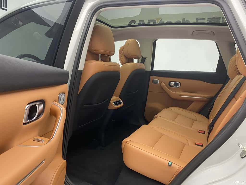 Leapmotor C10, 2025 25