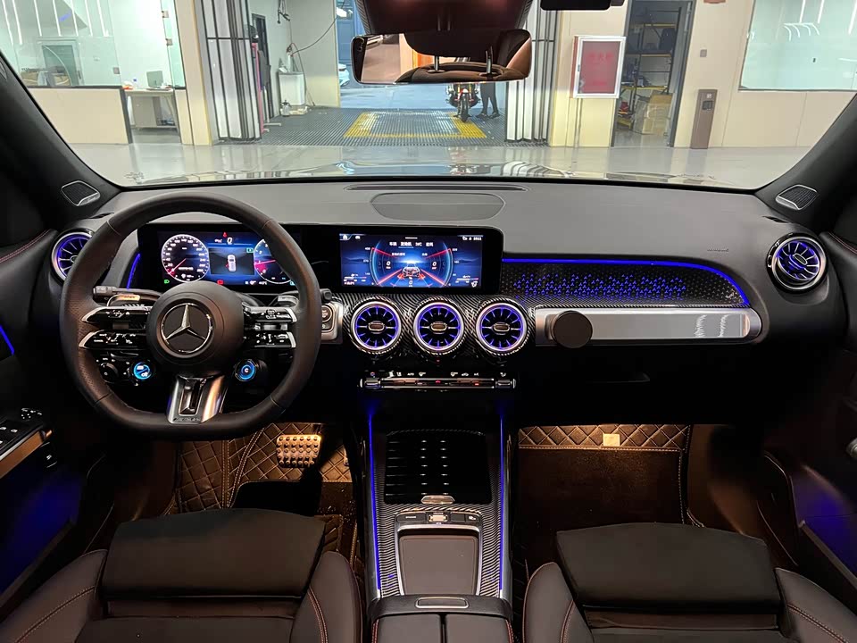 Mercedes-Benz GLB AMG Mercedes-Benz GLB AMG