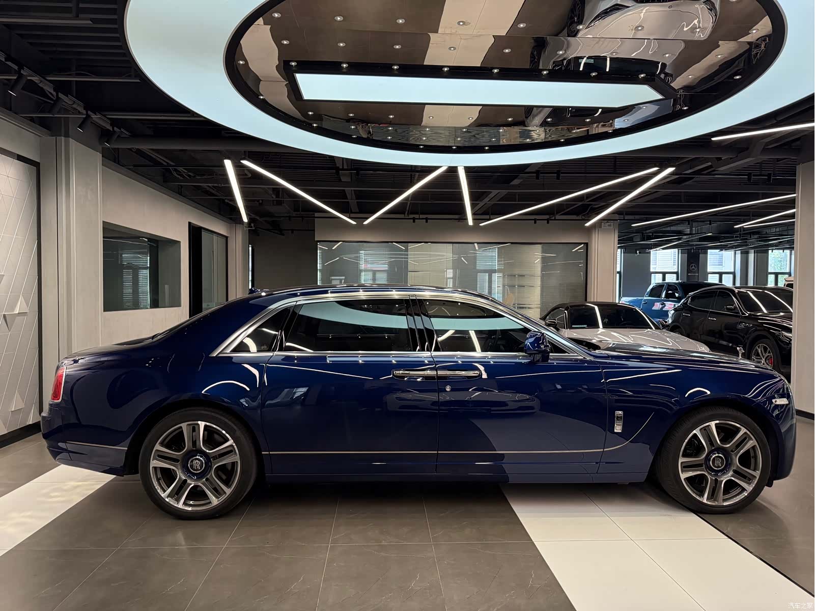 Rolls-Royce Ghost, 2016 4