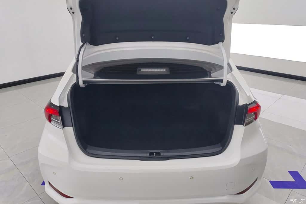 Toyota Corolla, 2021 4