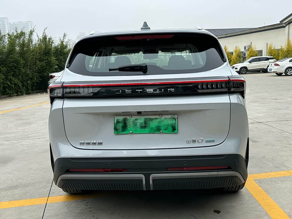 Jetour L7