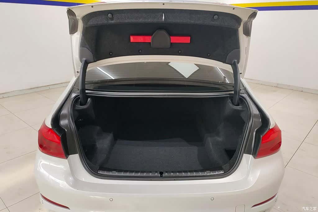BMW 5 Series, 2018 4