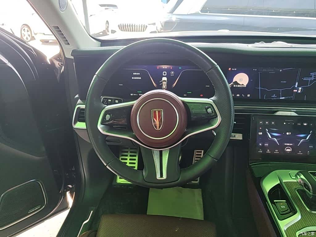 Hongqi E-HS9, 2023 11