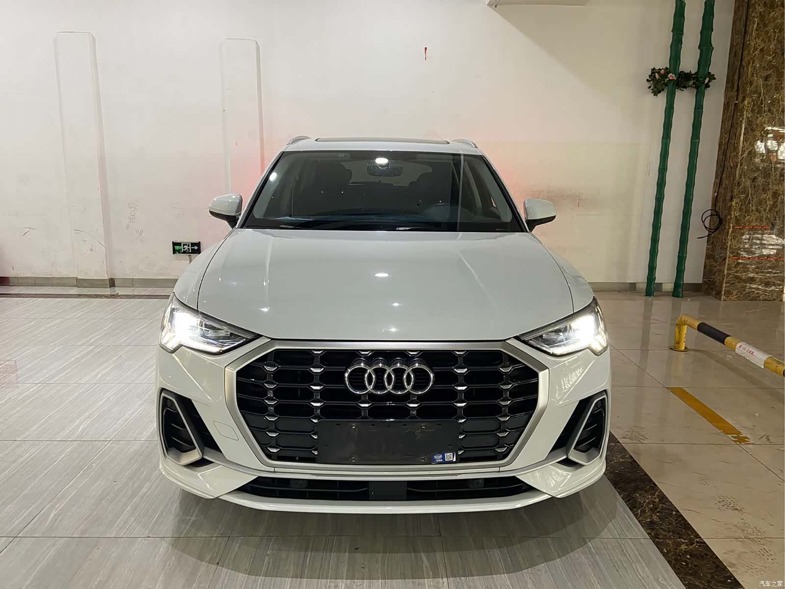 Audi Q3, 2023 2