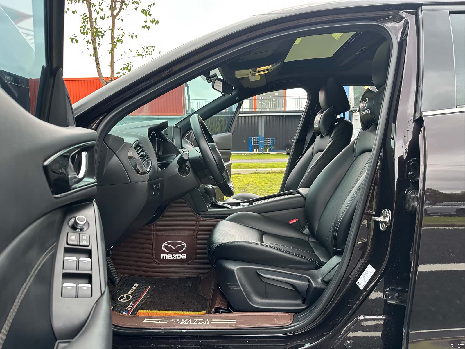 Mazda CX-4, 2021 все фото