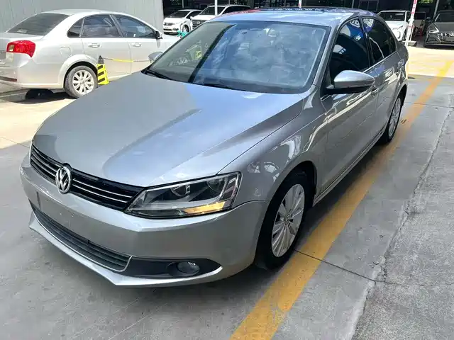 Volkswagen Sagitar 2014 — купить из Китая под заказ