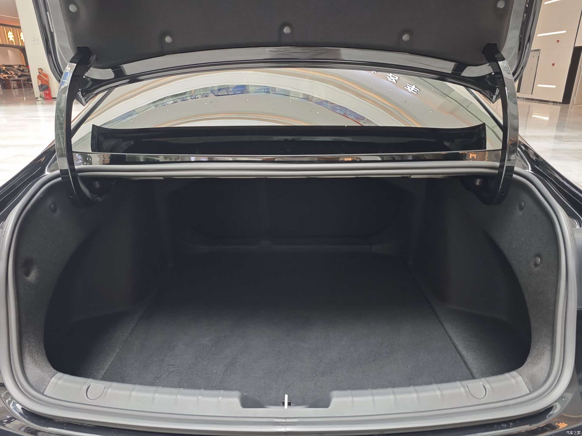 Geely Preface, 2025 9