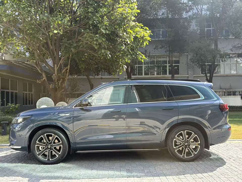 AITO Ask the world M7