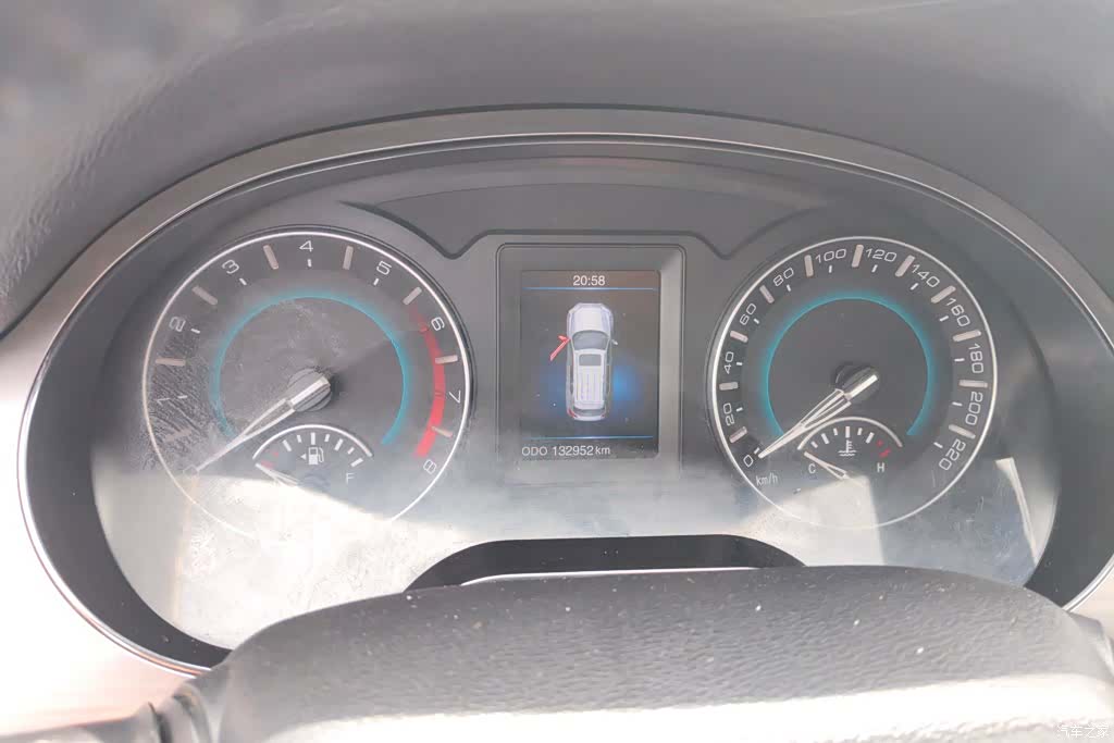 Haval H2, 2015 14