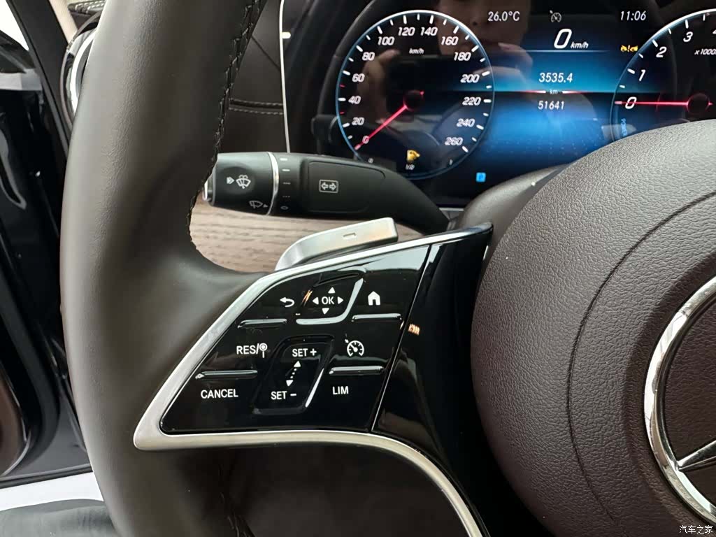 Mercedes-Benz E-Class, 2022 24