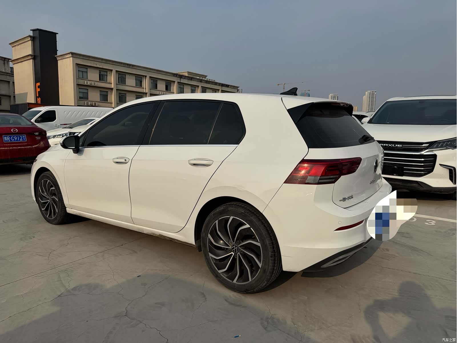 Volkswagen Golf, 2022 все фото