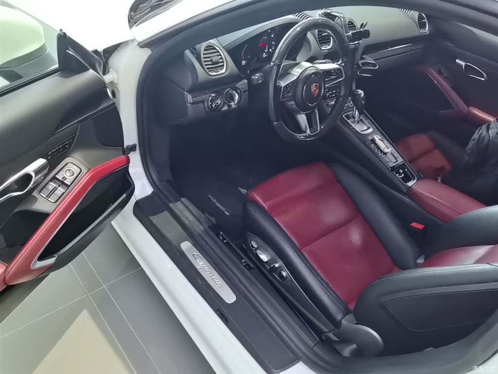 Porsche Cayman, 2019 15