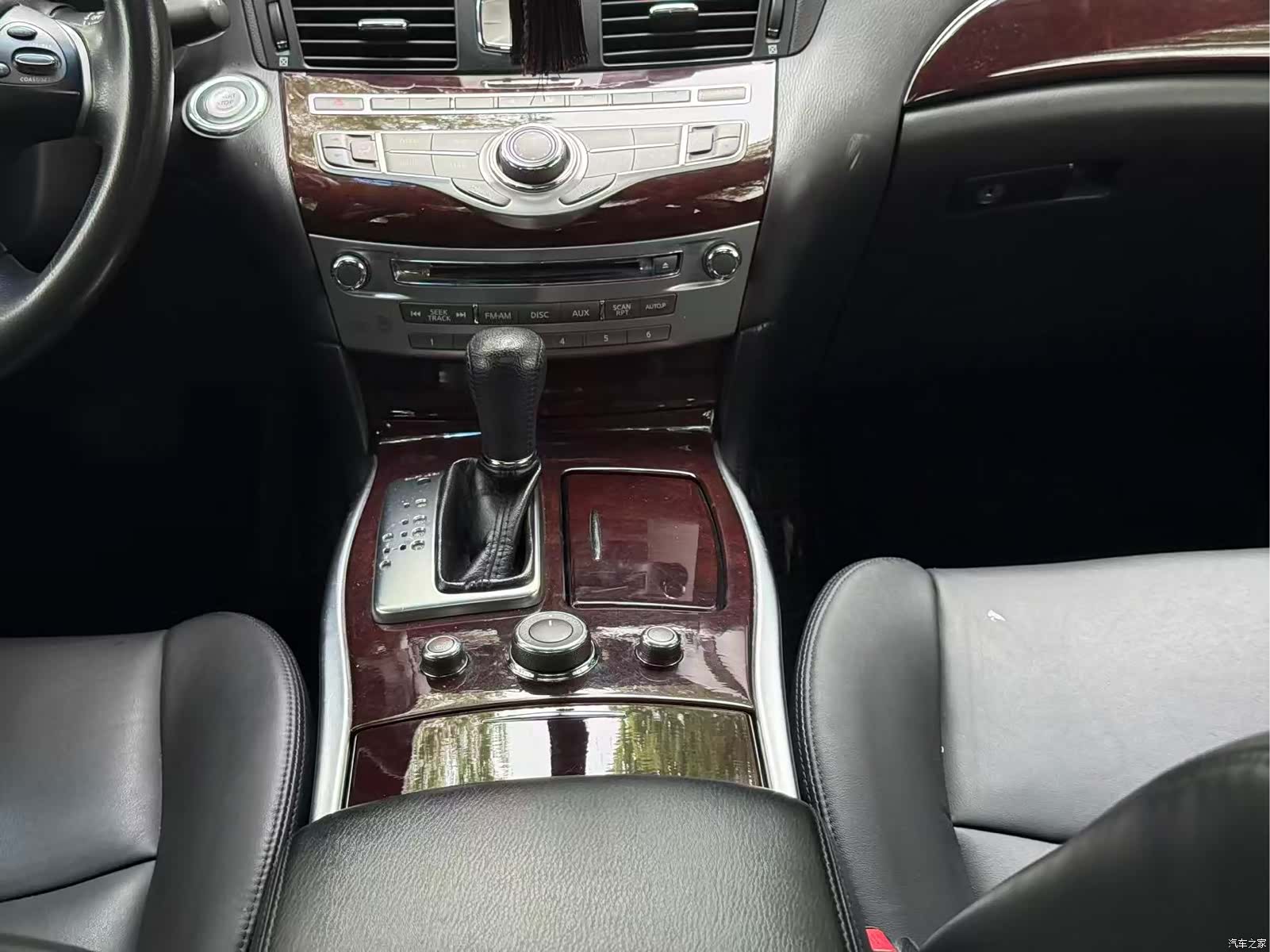 Infiniti Q70, 2016 21