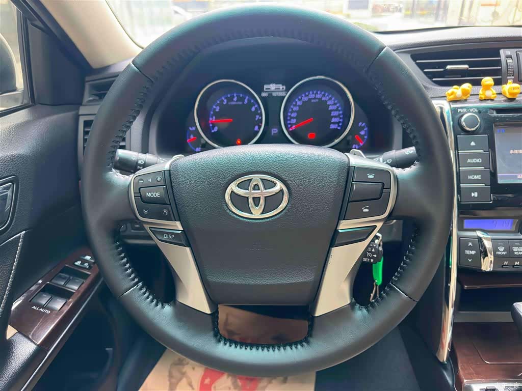 Toyota 2.5V, 2016 17