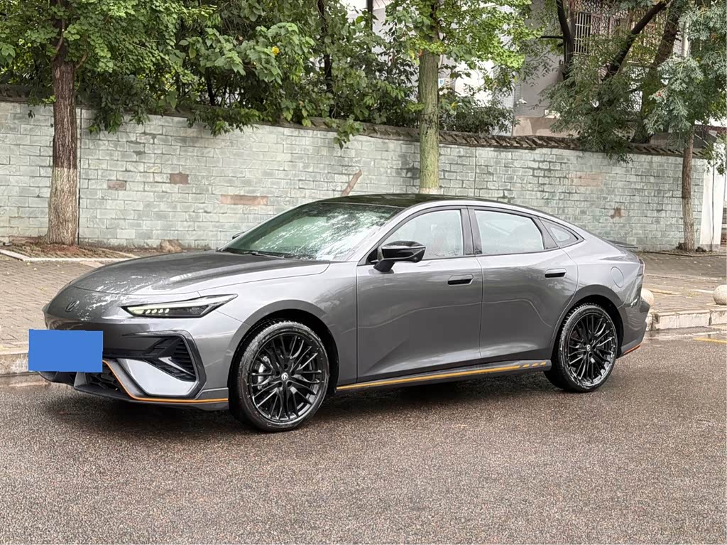 Changan UNI-V 2025 1.5T 500Bar Luxury Sport