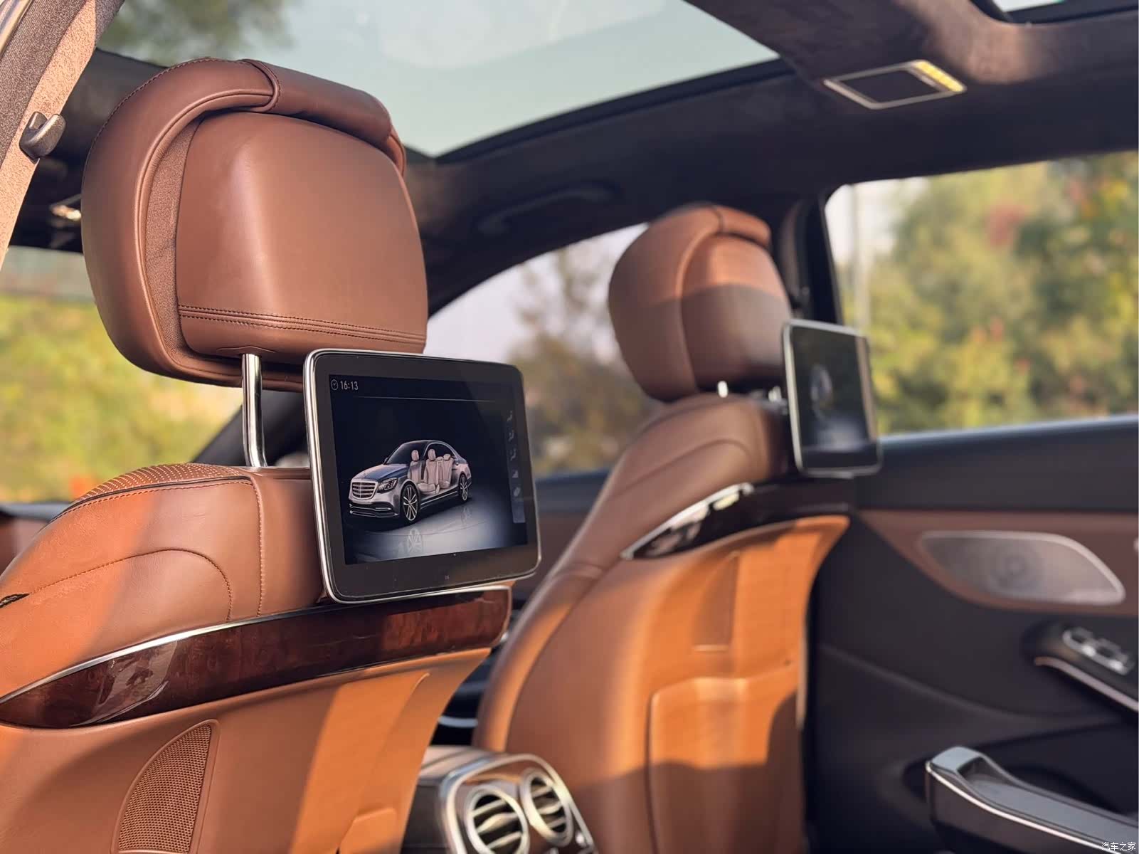 Maybach S-Class, 2019 7