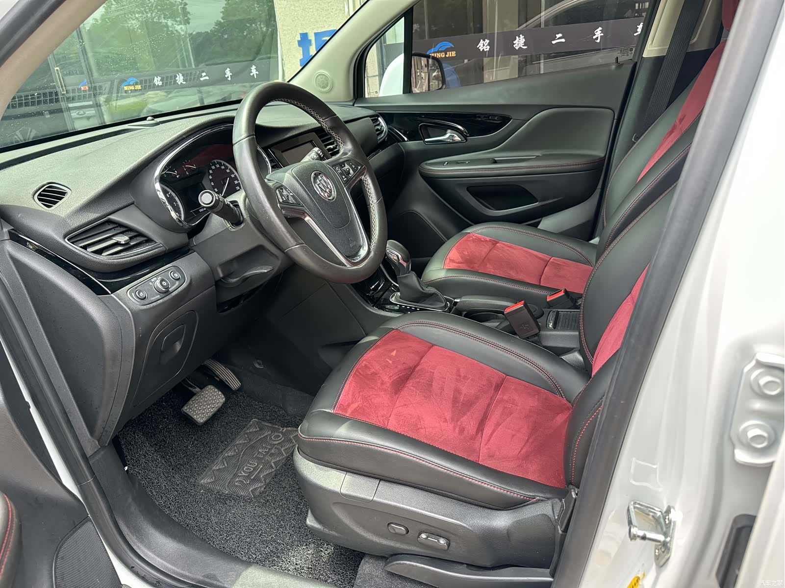 Buick Encore, 2016 13