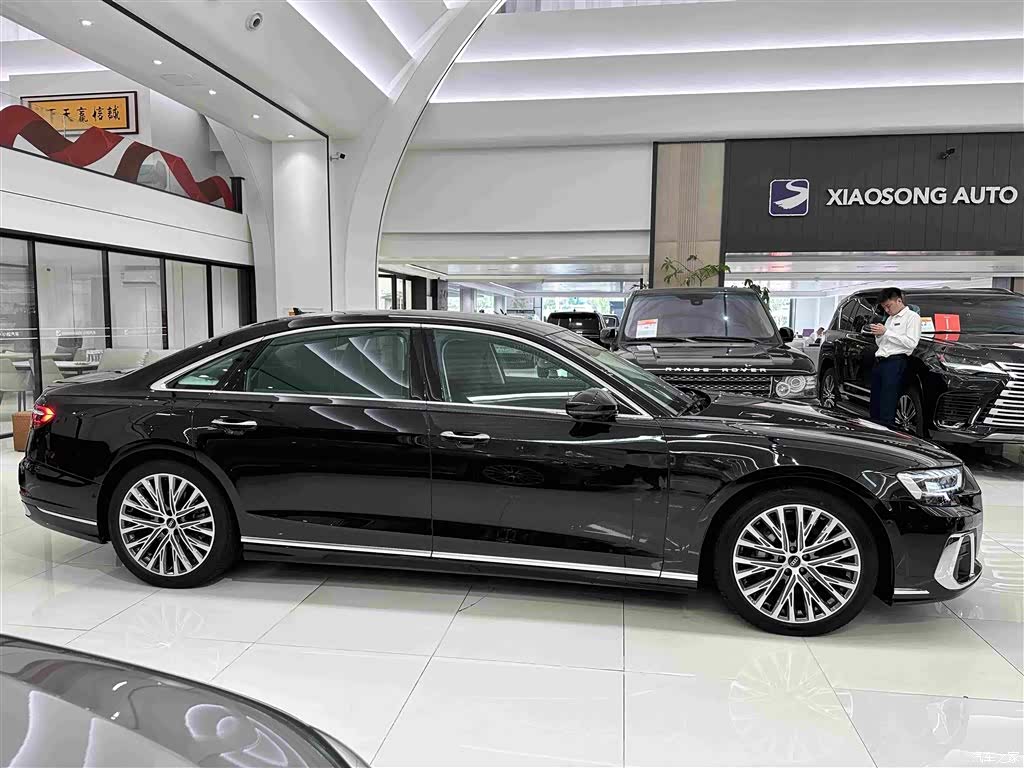Audi A8L, 2025 2