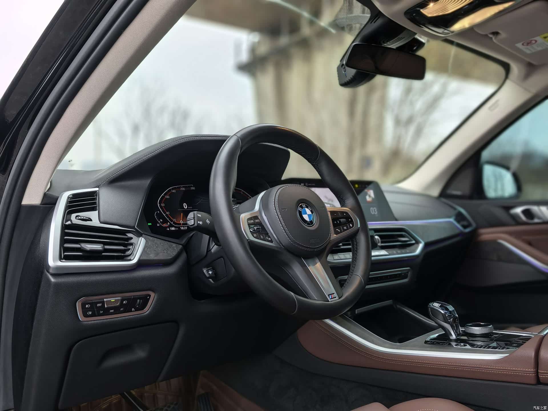 BMW X5, 2020 все фото