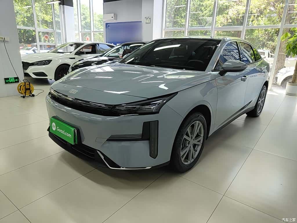 Geely Galaxy L6, 2025 2