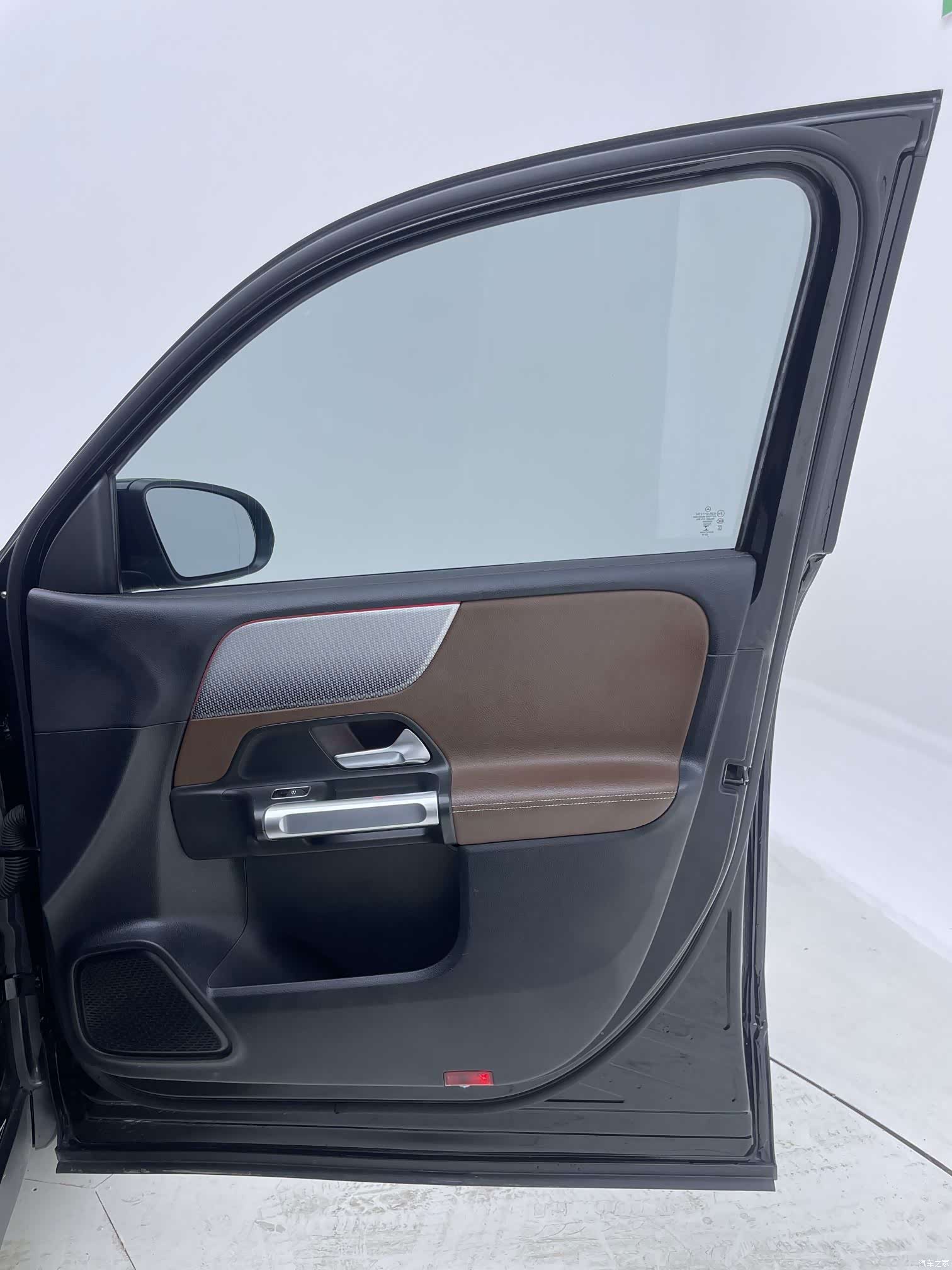 Mercedes-Benz GLB, 2021 29