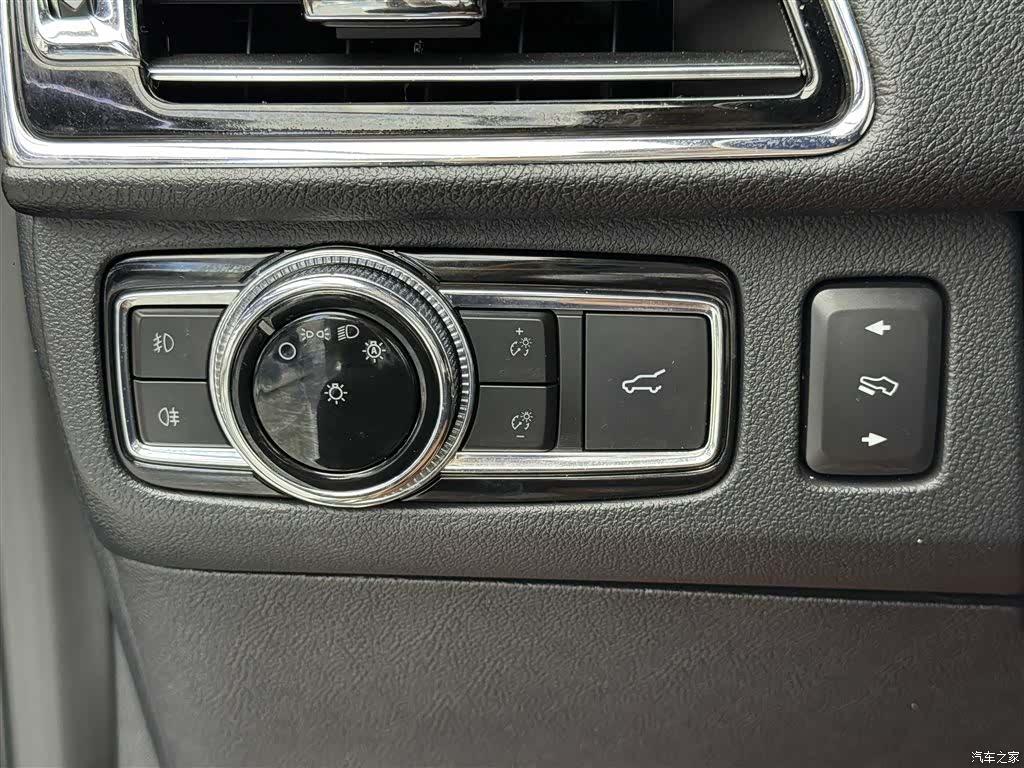 Lincoln Navigator, 2022 18