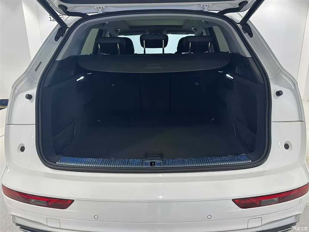 Audi Q5L, 2022 6