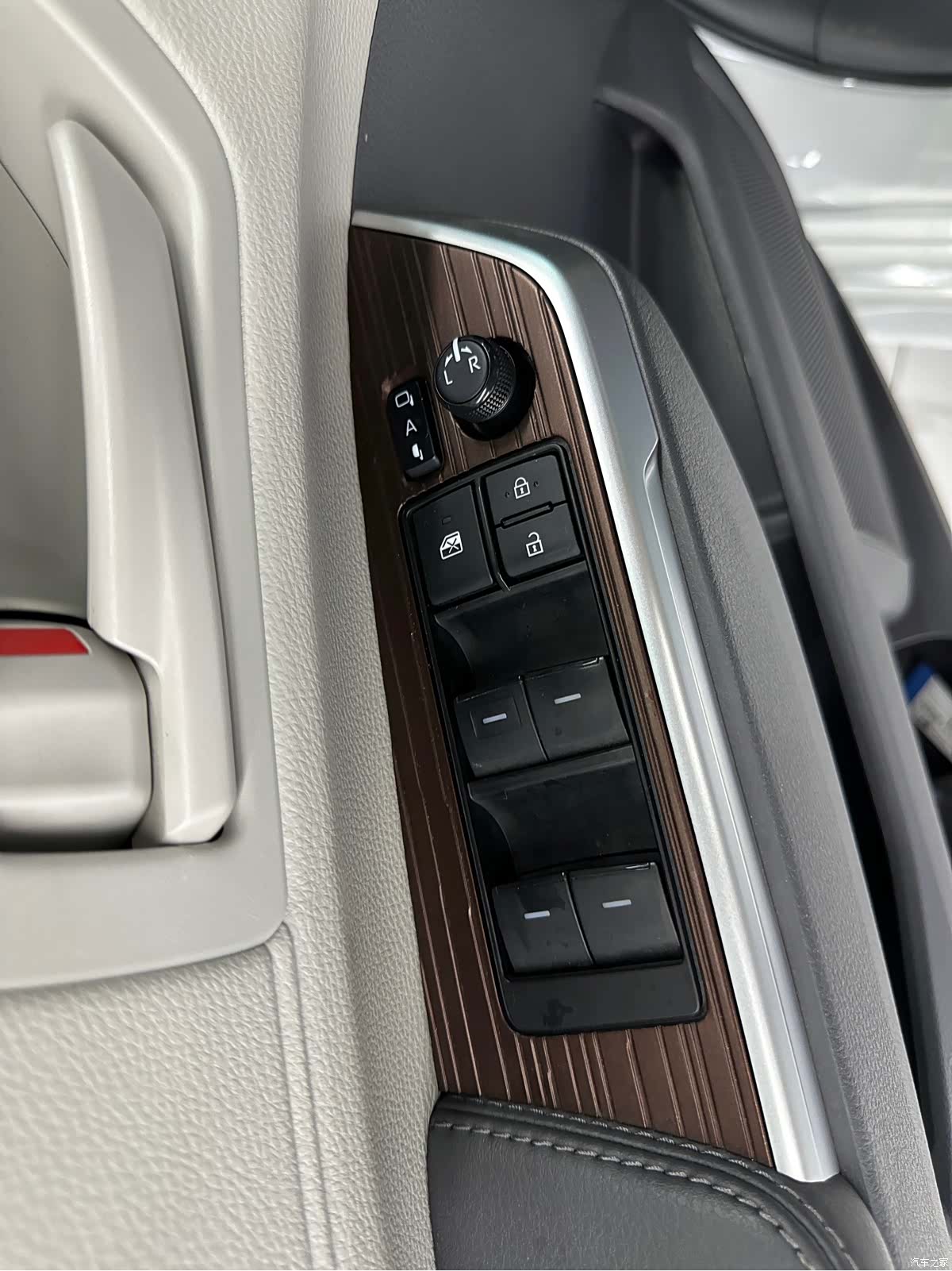 Toyota Sienna, 2023 21