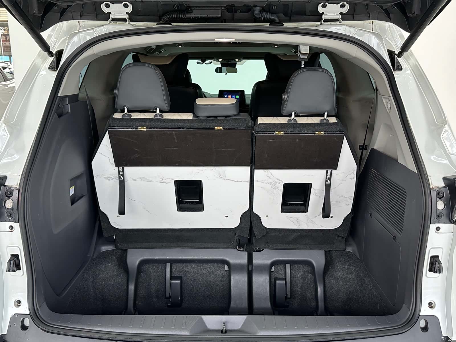 Toyota Sienna, 2023 24