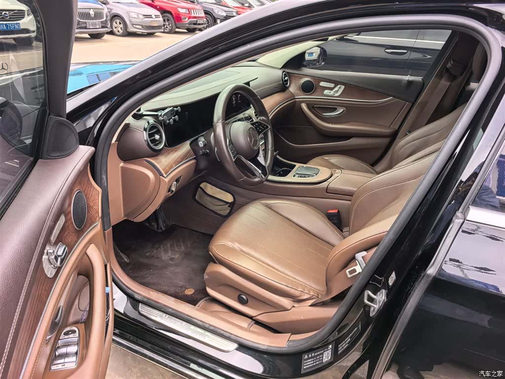 Mercedes-Benz E-Class, 2023 8