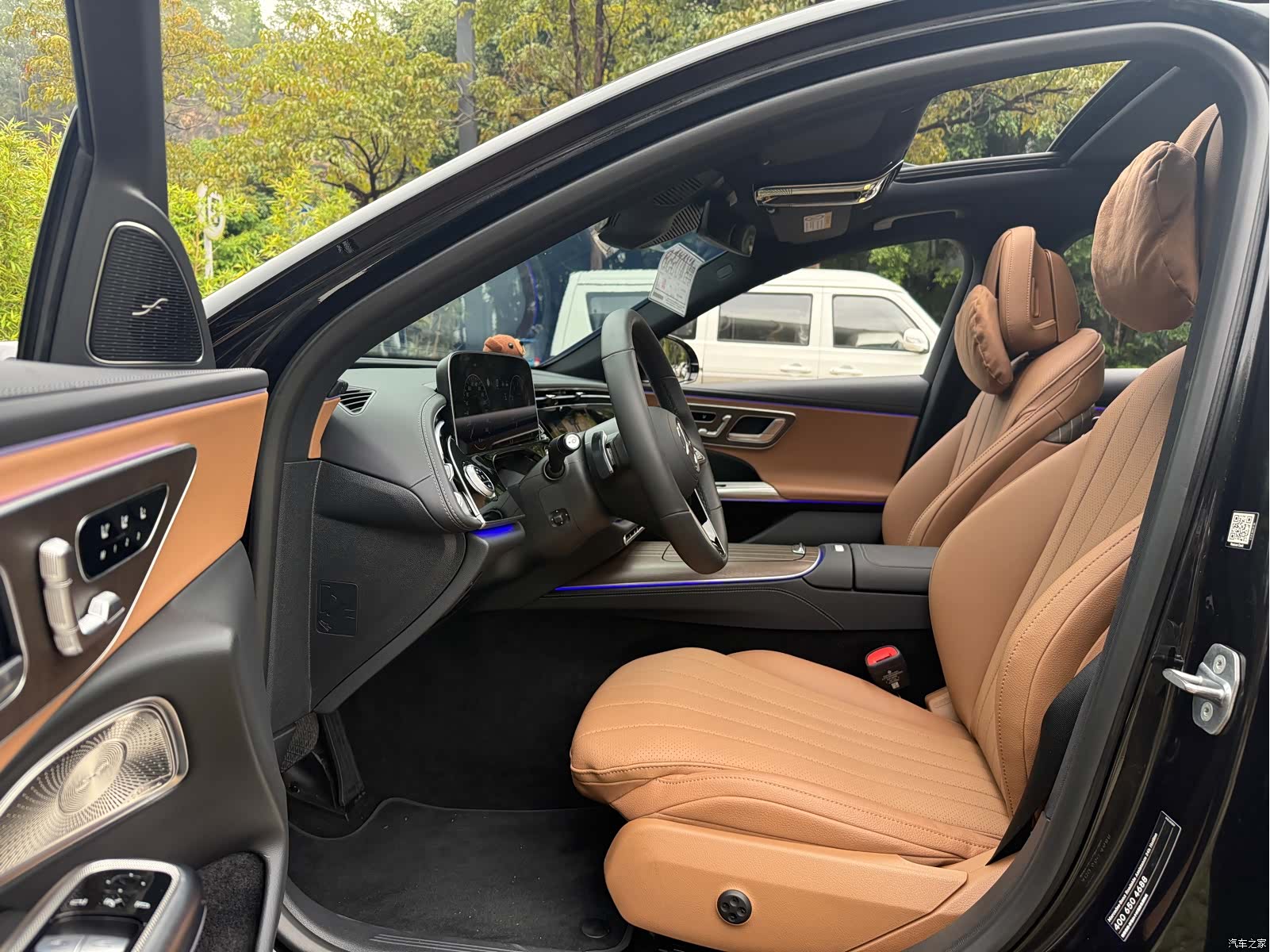 Mercedes-Benz E-Class, 2025 8