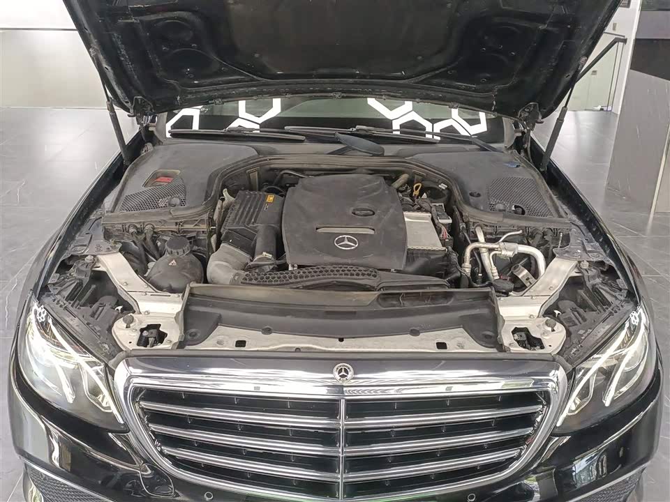Mercedes-Benz E-class Mercedes-Benz E-class