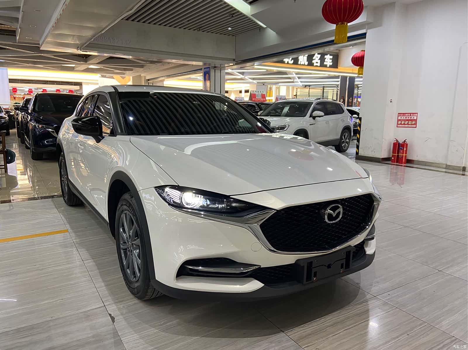 Mazda CX-4, 2023 3