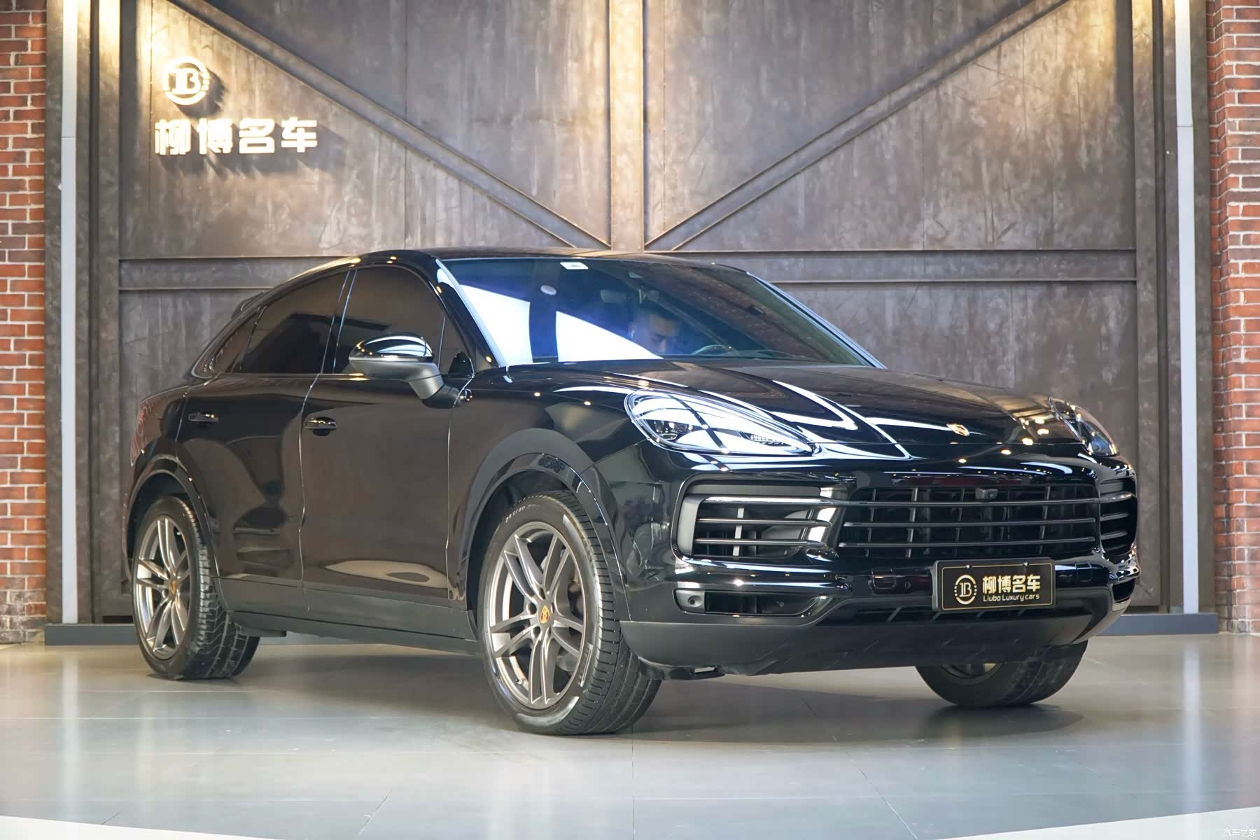 Porsche Cayenne, 2023 все фото