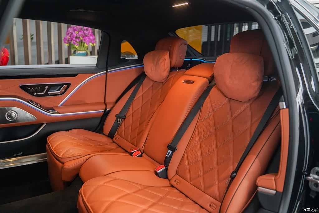 Maybach S-Class, 2025 12