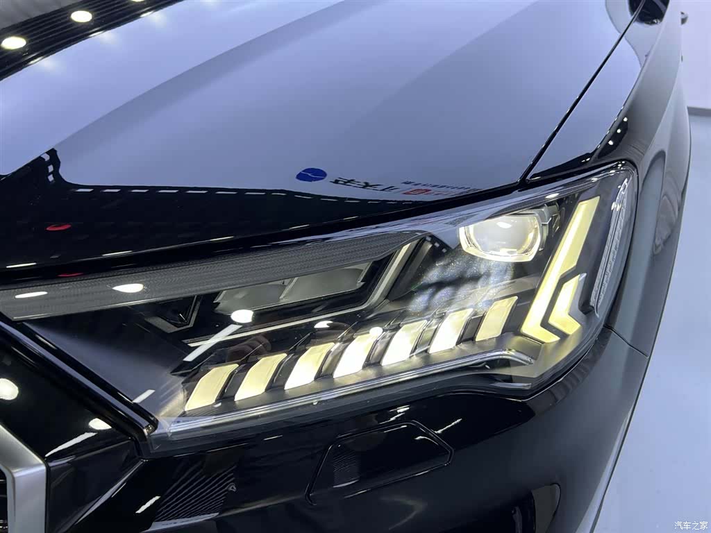 Audi Q7, 2023 25