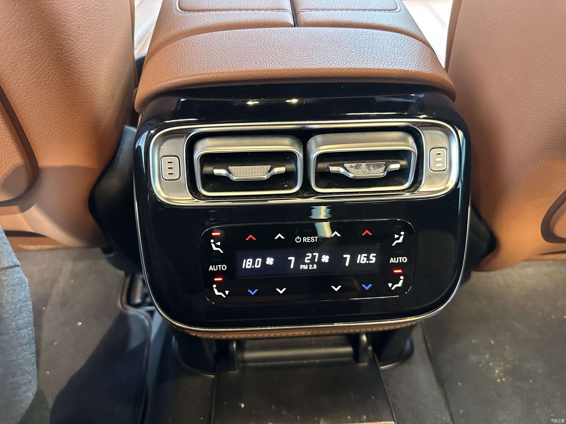 Mercedes-Benz S-Class, 2022 14