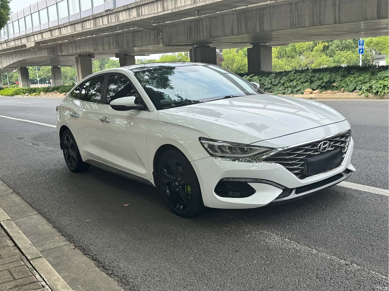 Hyundai Lafesta