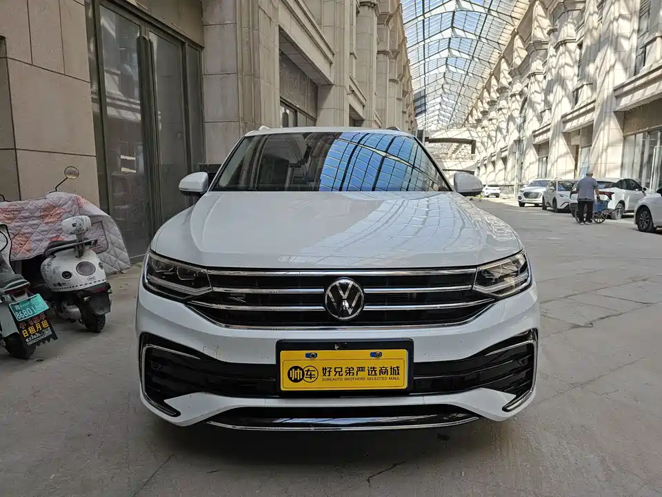 Volkswagen Tiguan L