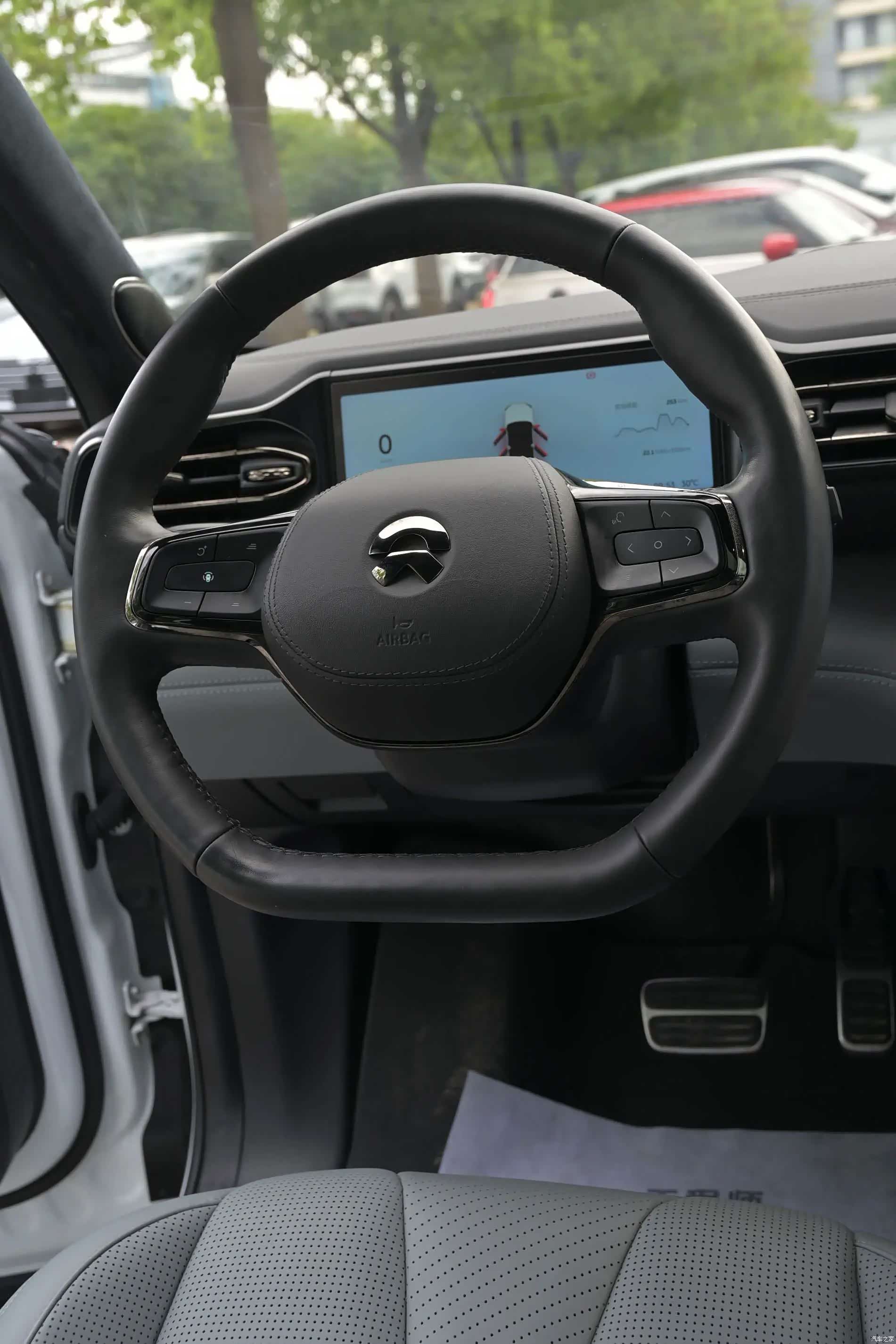 NIO ES8, 2021 9