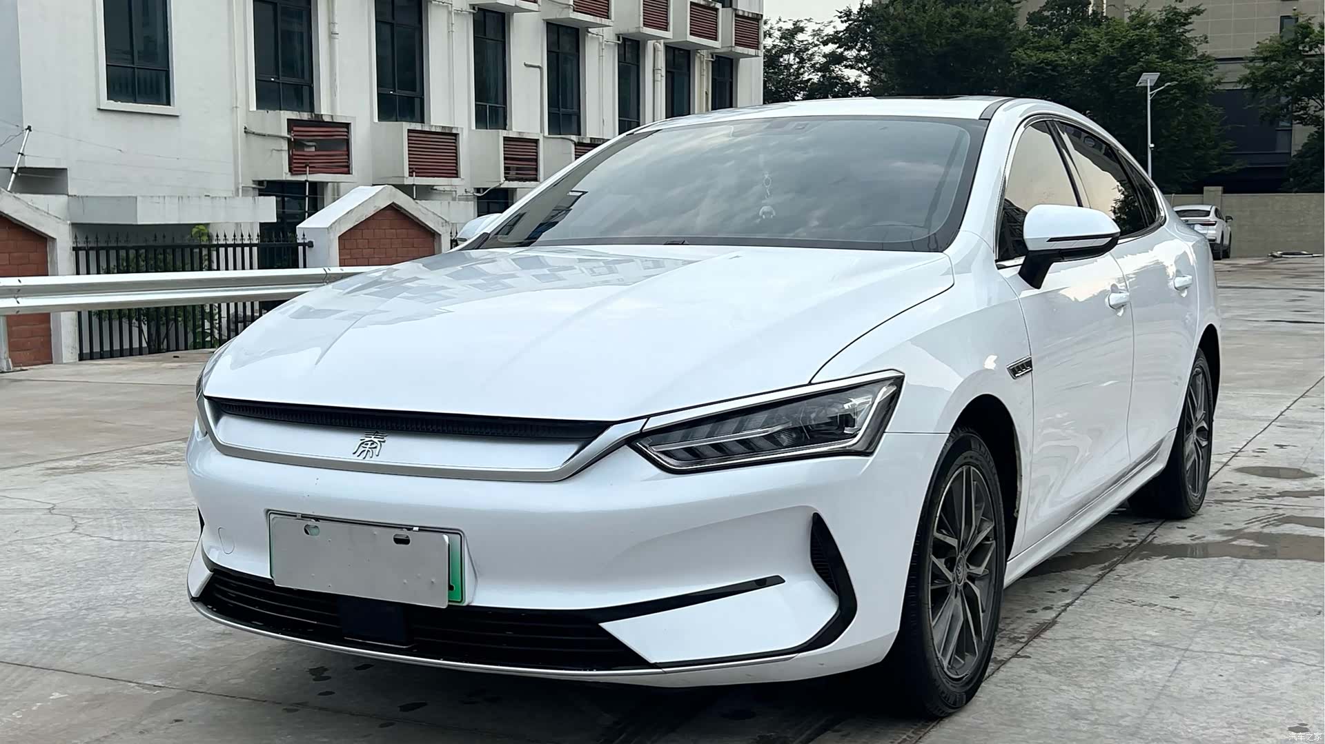 BYD Qin, 2022 1