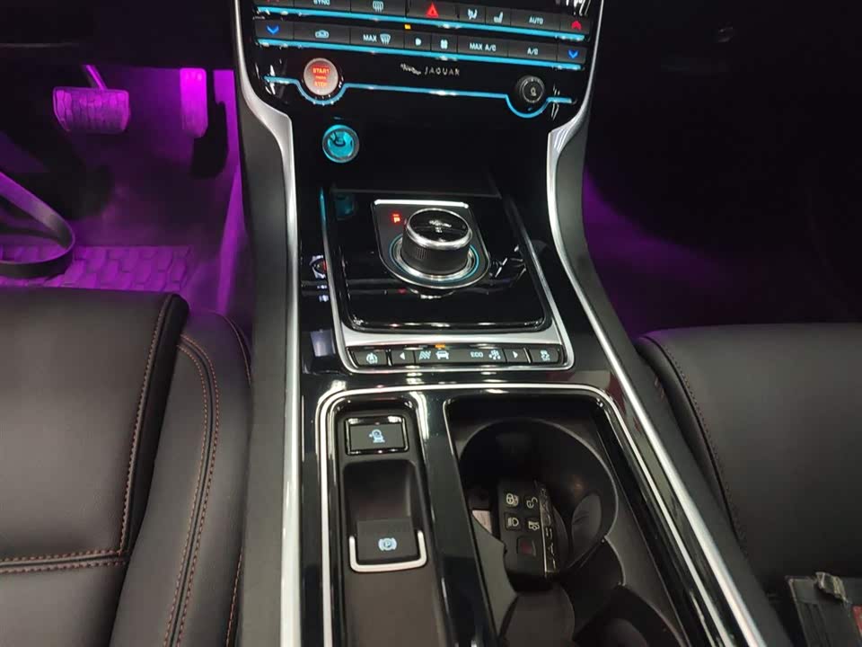 Jaguar XEL