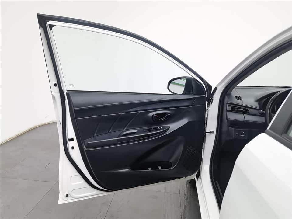 Toyota YARiS L Zhixuan