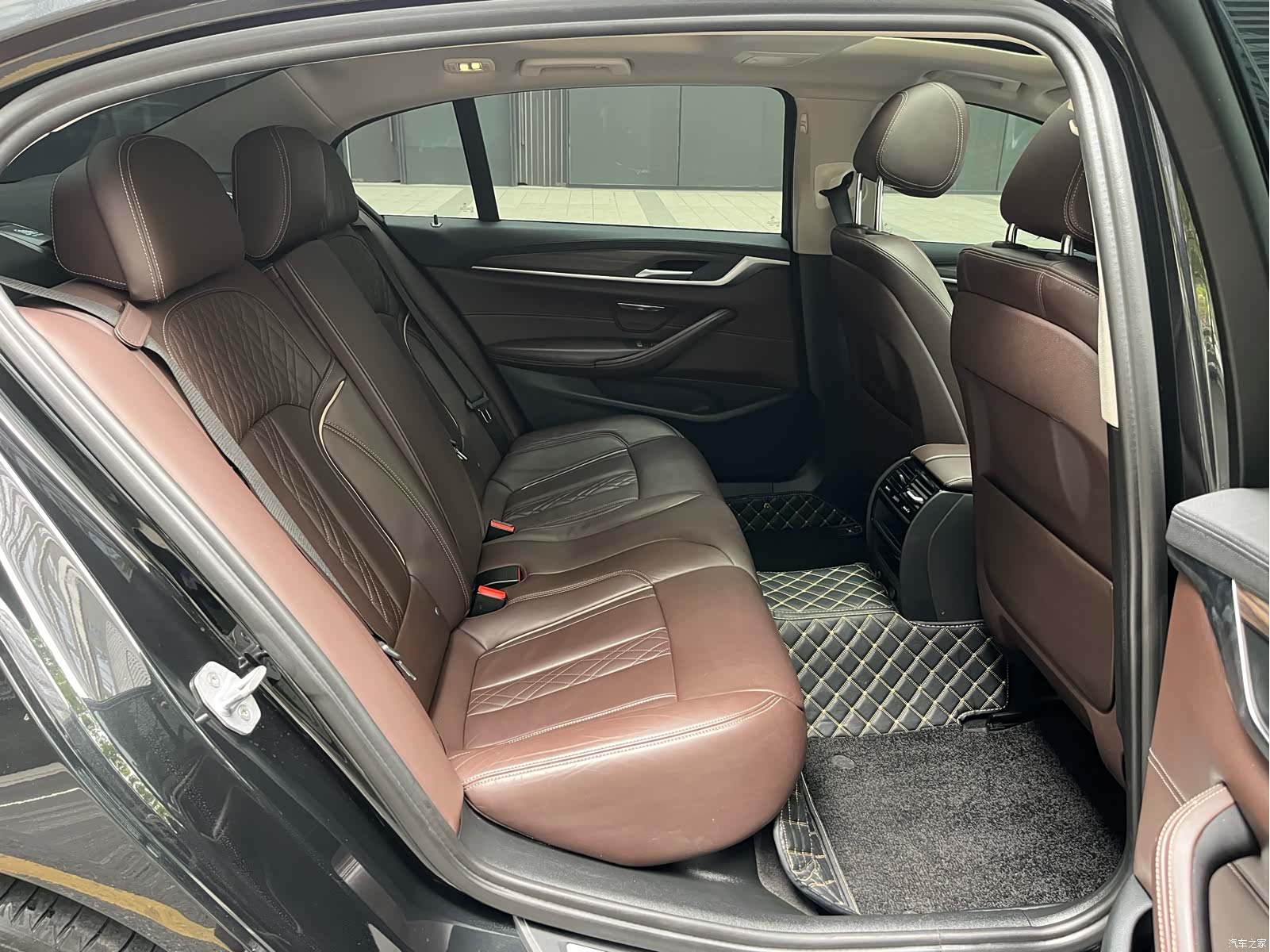 BMW 5 Series, 2018 27