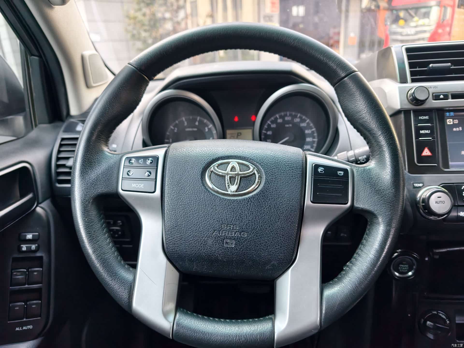 Toyota Prado, 2014 17