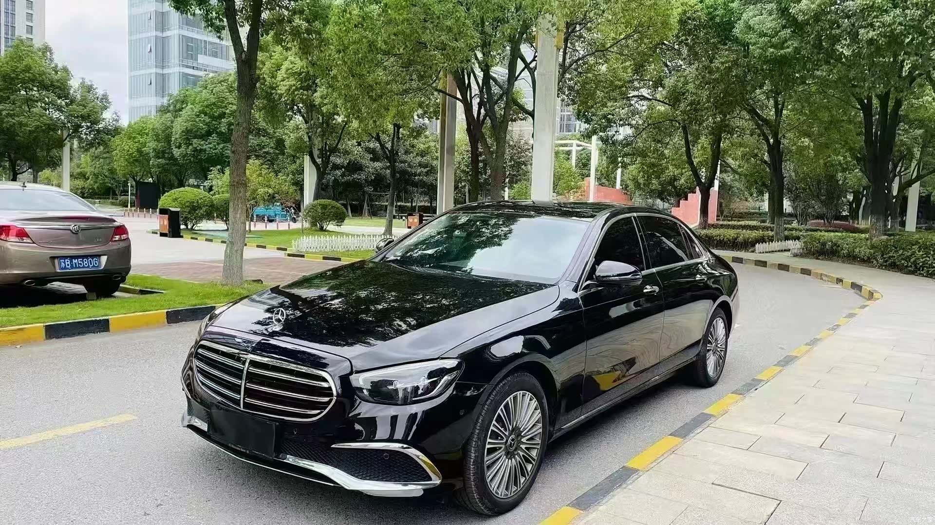Mercedes-Benz E-Class, 2023 1