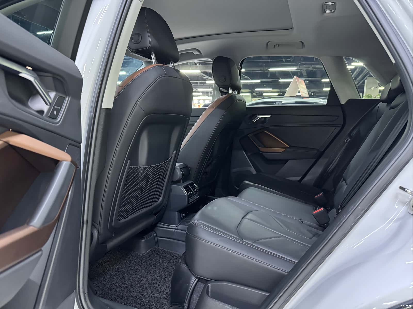 Audi Q3, 2022 16