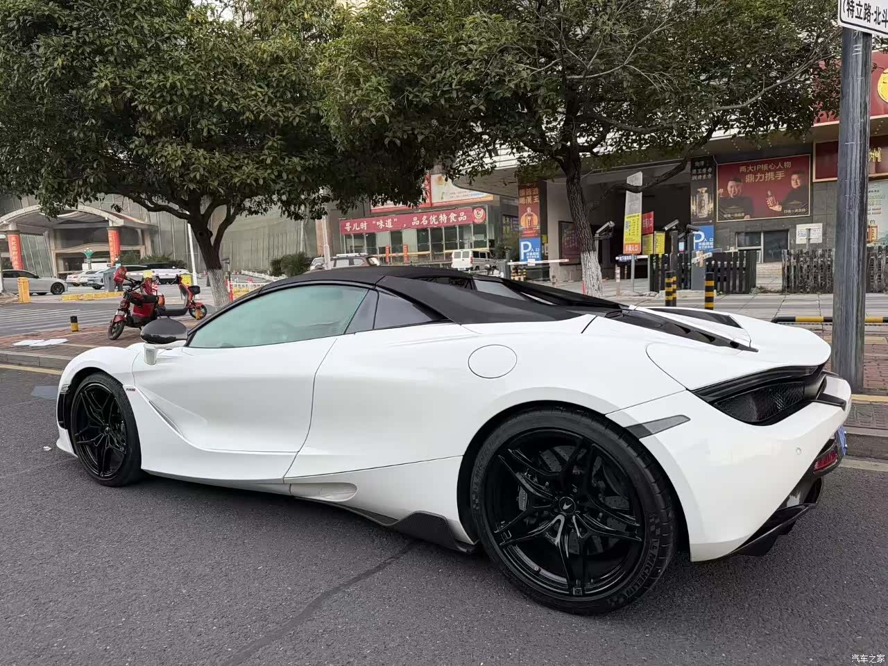 McLaren 720S, 2019 3
