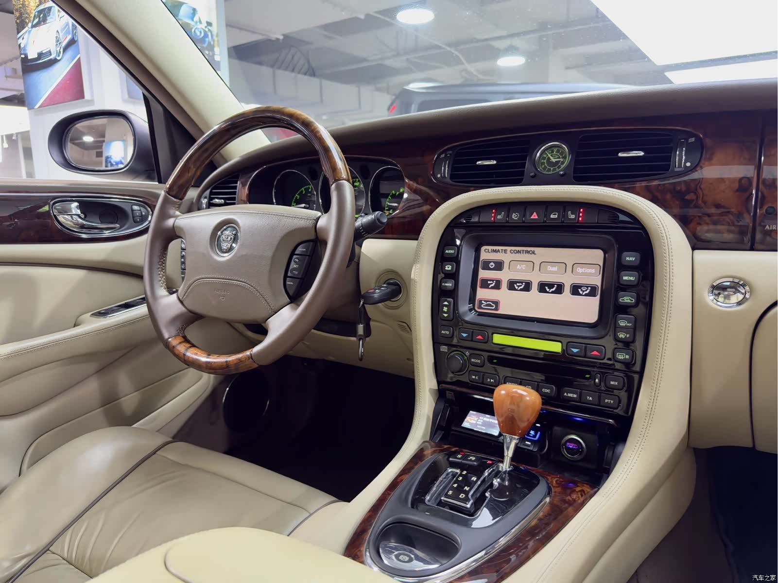 Jaguar XJ, 2006 22